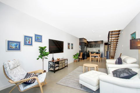 Accommodate Canberra - Parbery - Accommodation Main Beach 19