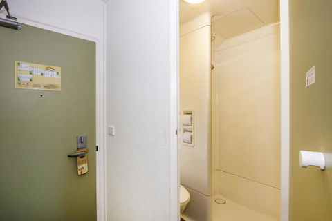 Ibis Budget Canberra - Accommodation Main Beach 7