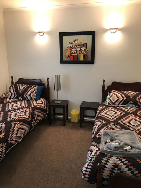 Central Tranquility Heart Of Orange - Accommodation Main Beach 18
