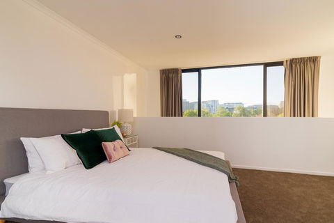 ALLARA CANBERRA - Accommodation Main Beach 9