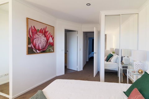 ALLARA CANBERRA - Accommodation Main Beach 11