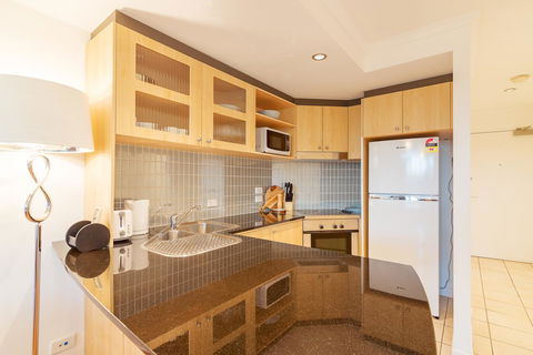 ALLARA CANBERRA - Accommodation Main Beach 4