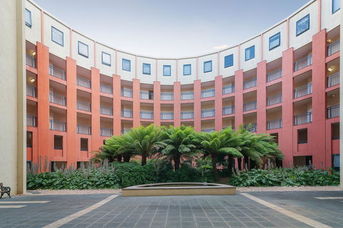 ALLARA CANBERRA - Accommodation Main Beach 18