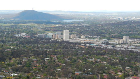 Apartments In Canberra - Accommodation Main Beach 9