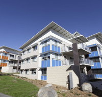 Unilodge  UC Short Stays - Accommodation Main Beach