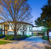 Premier Hotel  Apartments - Accommodation Main Beach
