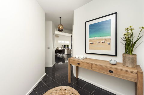 Mollymook Beachfront Penthouse 9 - Accommodation Main Beach 7