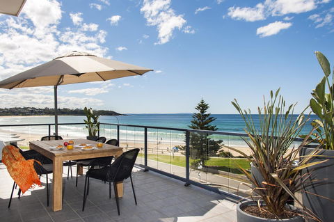 Mollymook Beachfront Penthouse 9 - Accommodation Main Beach 3