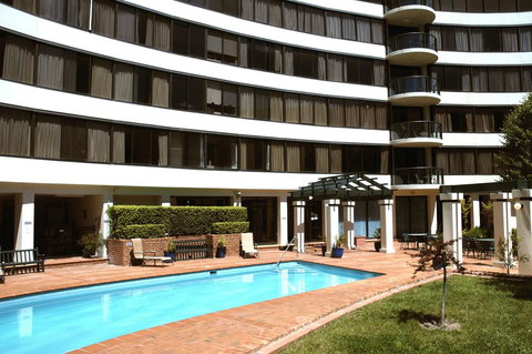 BreakFree Capital Tower Apartments - Accommodation Main Beach 7
