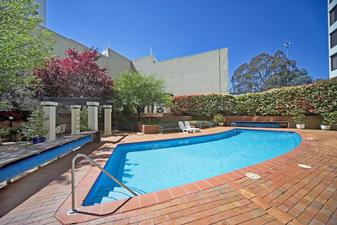BreakFree Capital Tower Apartments - Accommodation Main Beach 4