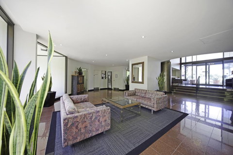 BreakFree Capital Tower Apartments - Accommodation Main Beach 21