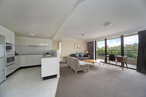 BreakFree Capital Tower Apartments - Accommodation Main Beach 24
