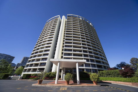 BreakFree Capital Tower Apartments - Accommodation Main Beach 0