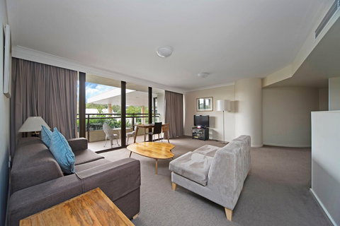 BreakFree Capital Tower Apartments - Accommodation Main Beach 25