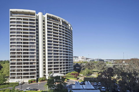 BreakFree Capital Tower Apartments - Accommodation Main Beach 6