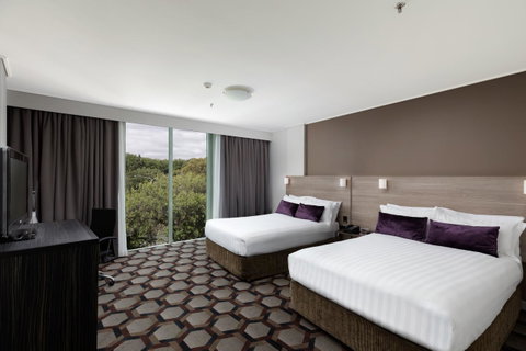 Rydges Canberra - Accommodation Main Beach 4