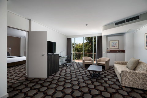 Rydges Canberra - Accommodation Main Beach 38