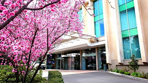 Rydges Canberra - Accommodation Main Beach 0