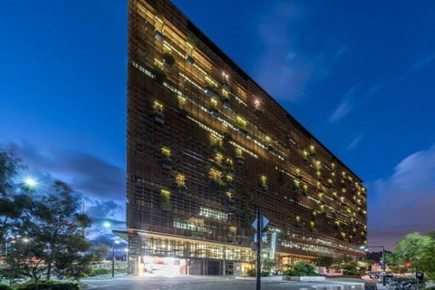 Canberra Luxury Apartment 3 - Accommodation Main Beach 12
