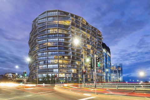 Canberra Luxury Apartment 3 - Accommodation Main Beach 33