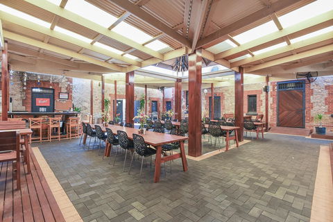 Wellington Courthouse - Accommodation Main Beach 26