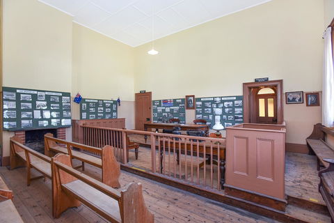 Wellington Courthouse - Accommodation Main Beach 28