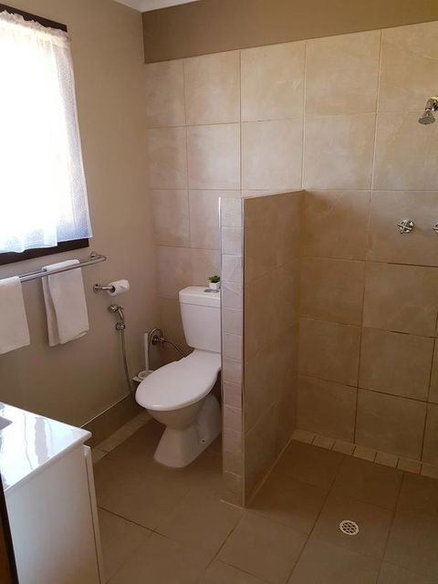Windana Cottages - Accommodation Main Beach 8