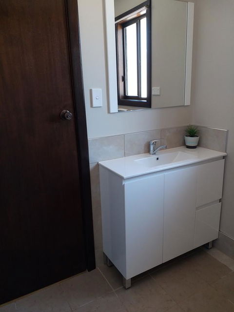 Windana Cottages - Accommodation Main Beach 9