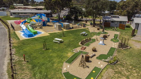 Victor Harbor Holiday Park - Accommodation Main Beach 7