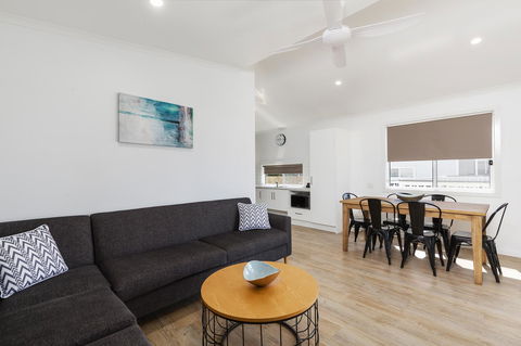 Victor Harbor Holiday Park - Accommodation Main Beach 19
