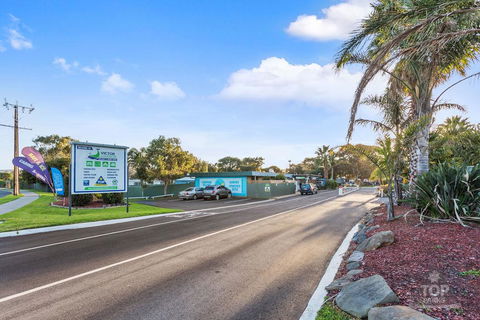 Victor Harbor Holiday Park - Accommodation Main Beach 42