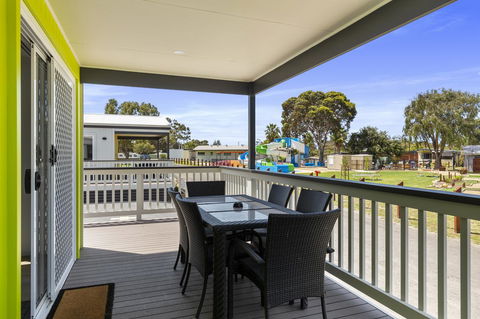 Victor Harbor Holiday Park - Accommodation Main Beach 21