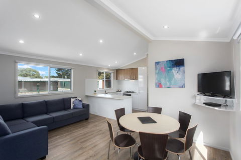 Victor Harbor Holiday Park - Accommodation Main Beach 36