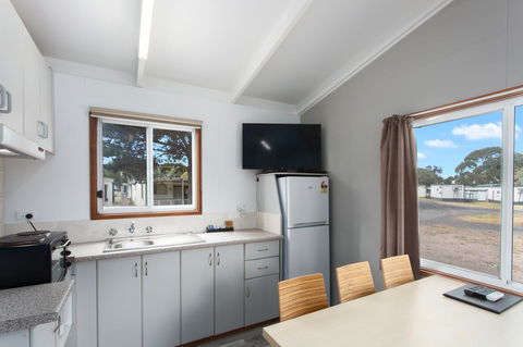 Victor Harbor Holiday Park - Accommodation Main Beach 30
