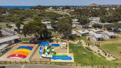 Victor Harbor Holiday Park - Accommodation Main Beach 12