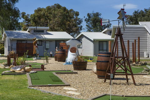 Victor Harbor Holiday Park - Accommodation Main Beach 4