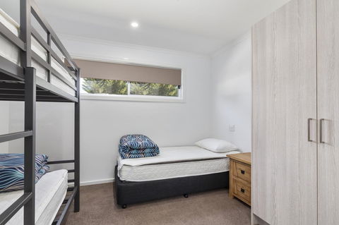 Victor Harbor Holiday Park - Accommodation Main Beach 14