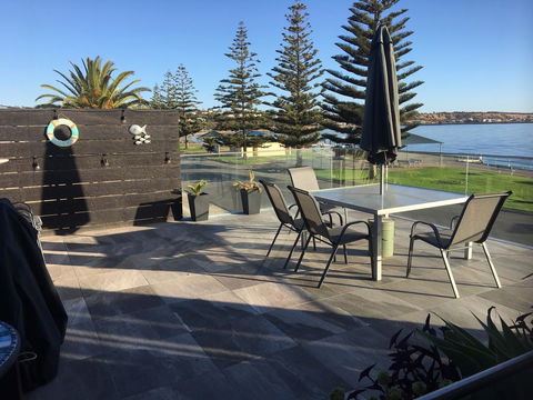 Crystal Blue Apartment - Accommodation Main Beach 4