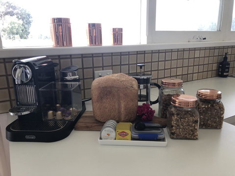 The Lake House Retreat - Accommodation Main Beach 13