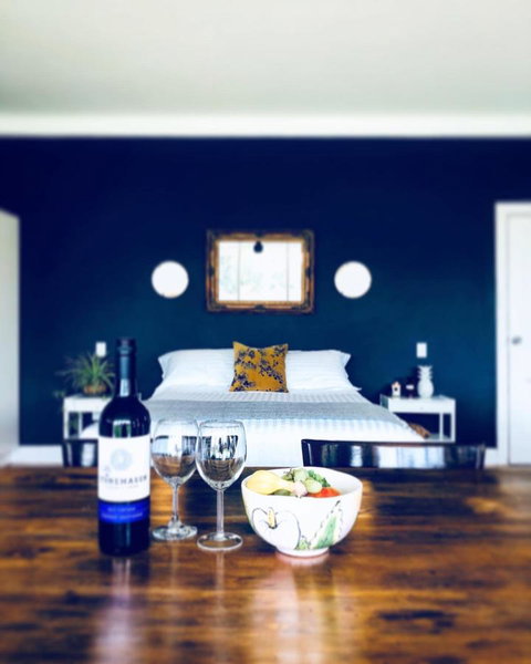 The Lake House Retreat - Accommodation Main Beach 27