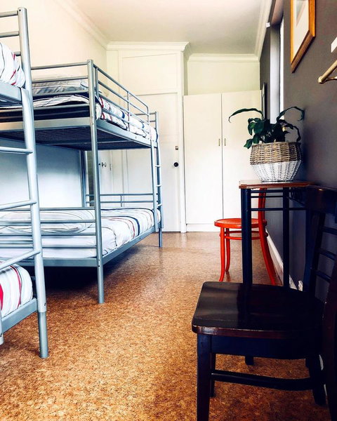 The Lake House Retreat - Accommodation Main Beach 10