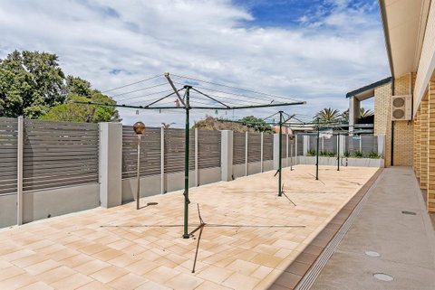 Blissful Beachfront Beachouse - Accommodation Main Beach 18