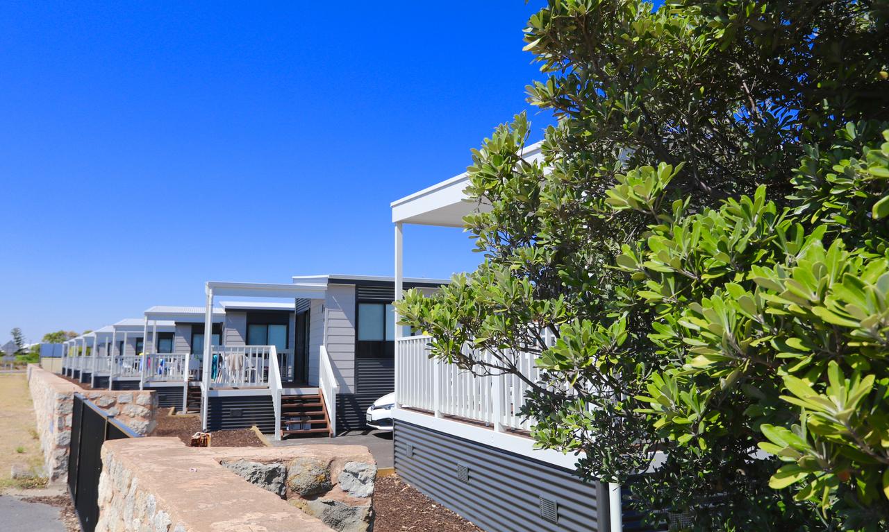  Accommodation Main Beach