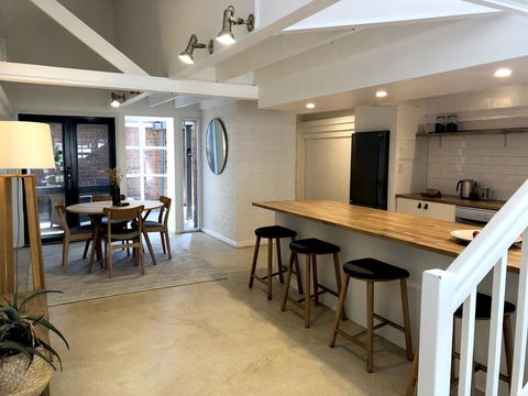 The Loft - Beautiful Central Barossa Apartment - Accommodation Main Beach 4