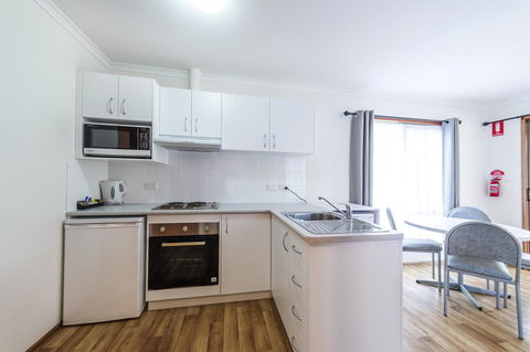 Discovery Parks - Clare - Accommodation Main Beach 7