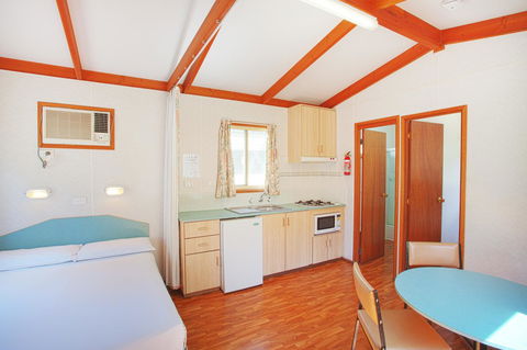 Discovery Parks - Clare - Accommodation Main Beach 31