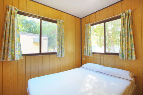 Discovery Parks - Clare - Accommodation Main Beach 35