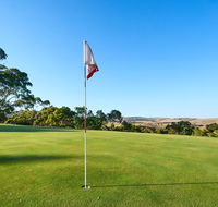 New Terry Hotel  Golf Resort - Accommodation Main Beach