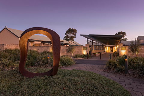 The Louise - Accommodation Main Beach 26