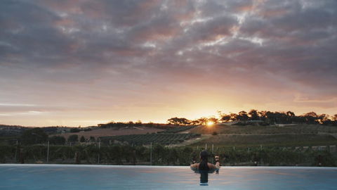 The Louise - Accommodation Main Beach 2